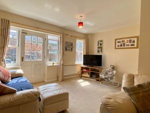 Living room- click for photo gallery